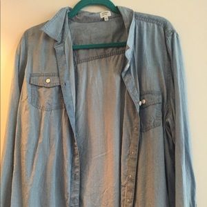 Crown & Ivy XL Chambray Shirt